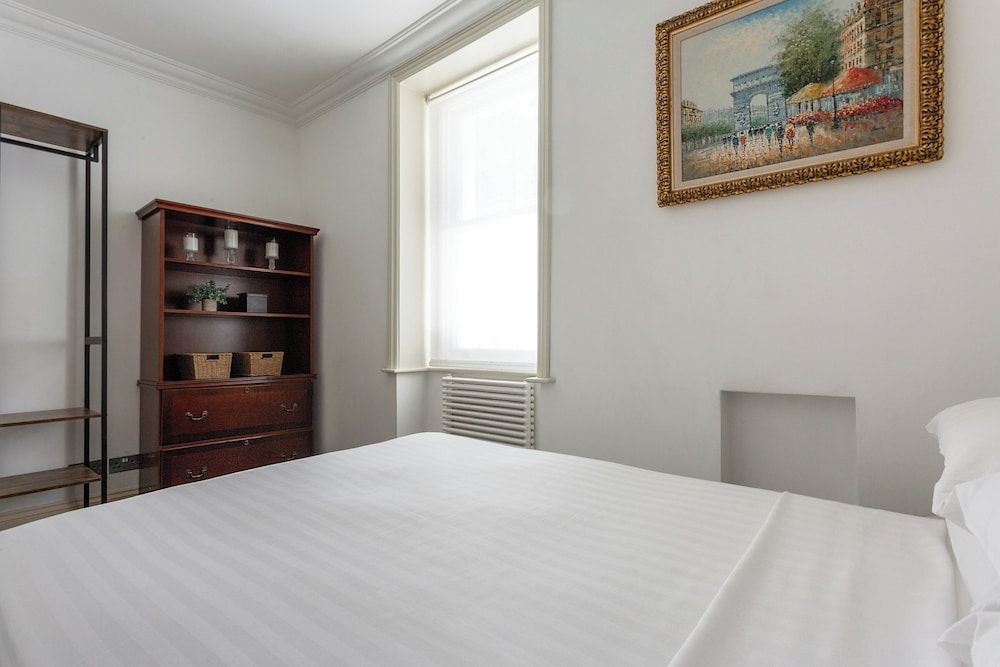 Apartment (2 Bedrooms)