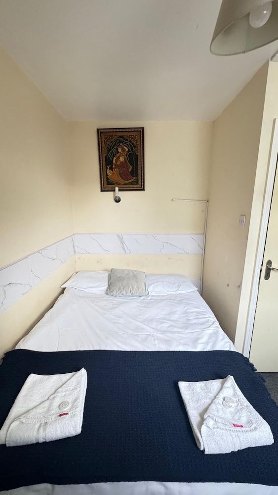 Economy Double Room, Shared Bathroom
