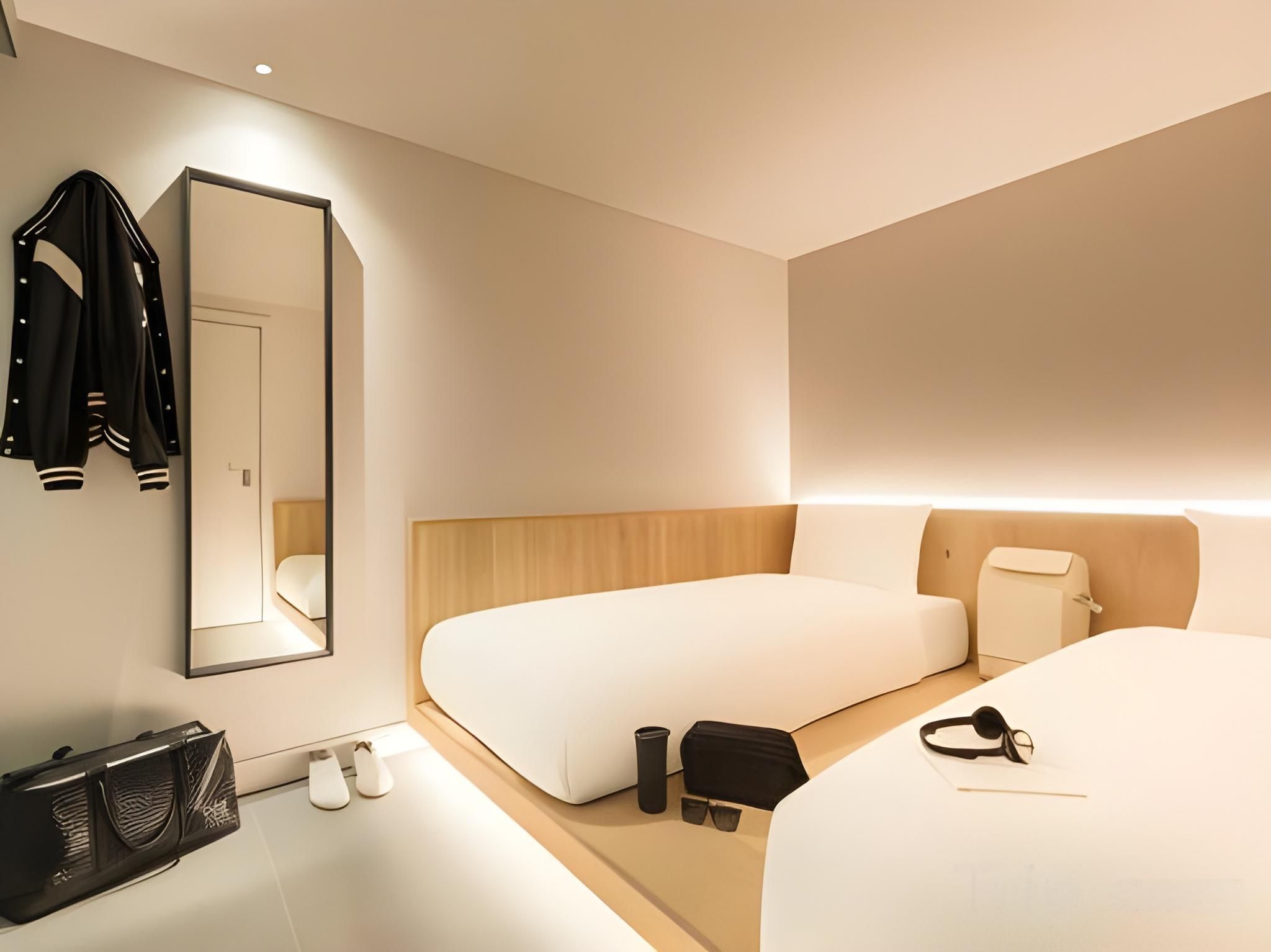 Cocoon Room with 2 Single Beds