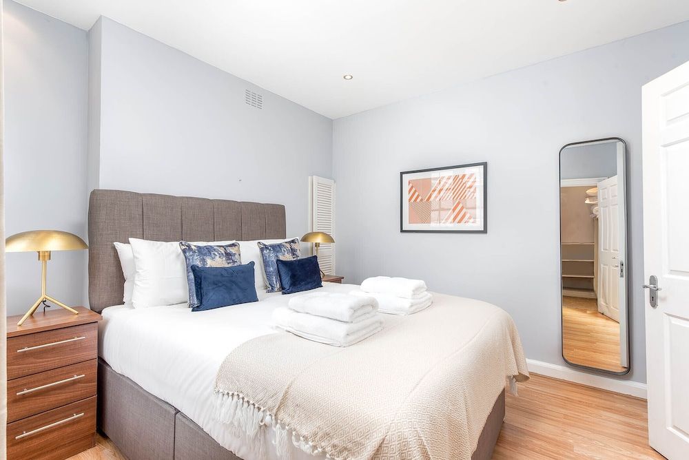 Mayfair by CAPITAL Design Apartment 2