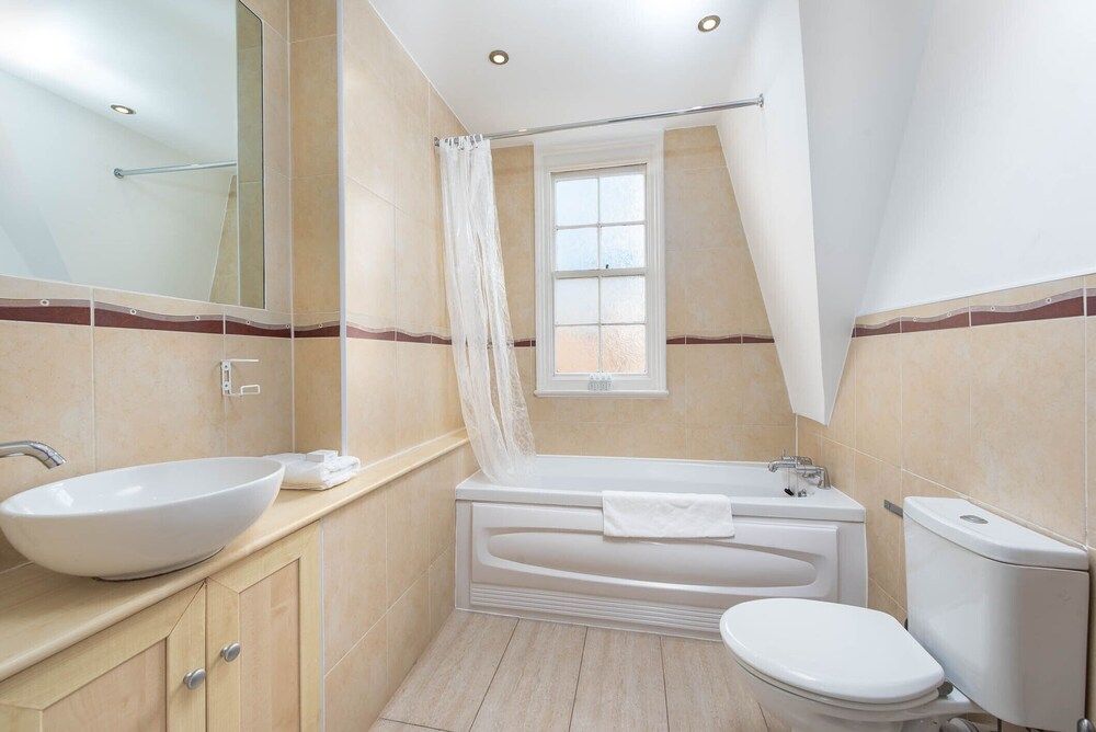 Mayfair by CAPITAL Classic Apartment 4