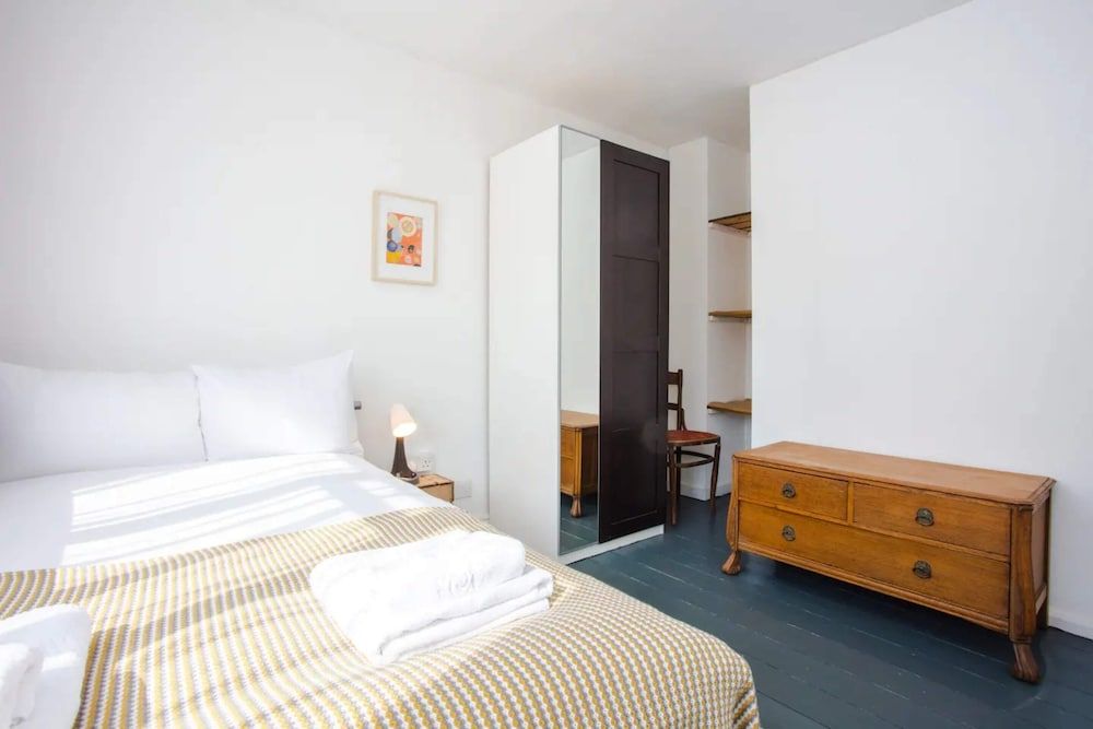Basic House, Multiple Beds