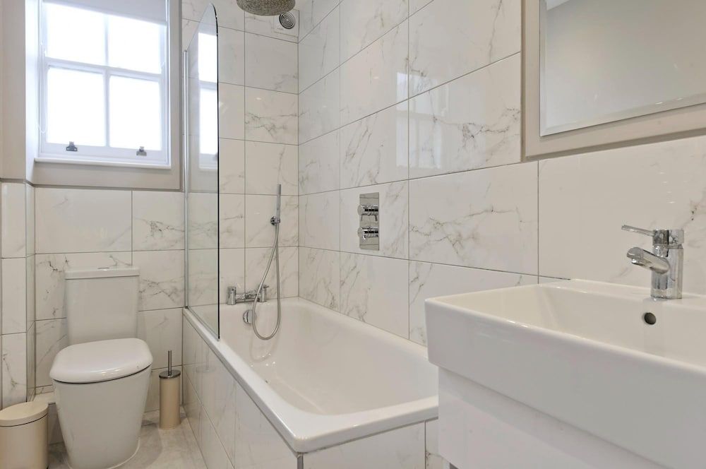 Fabulous Three Bedroom Flat Near Marylebone by Underthedoormat Apartment 14