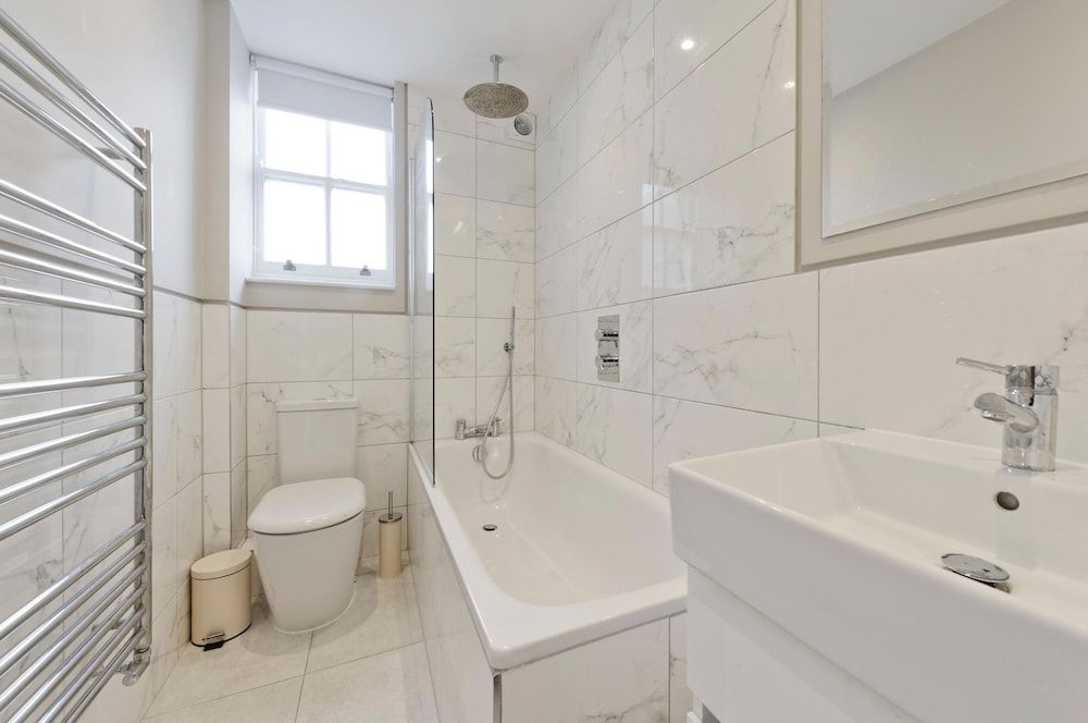 Fabulous Three Bedroom Flat Near Marylebone by Underthedoormat Apartment 13