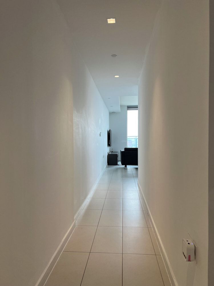 Delightfully Spacious Bright 2bedroom