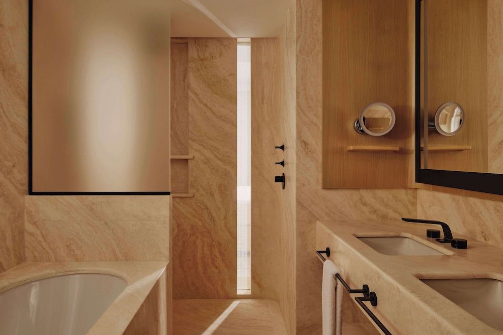 The Emory, Maybourne Courtyard Studio 4