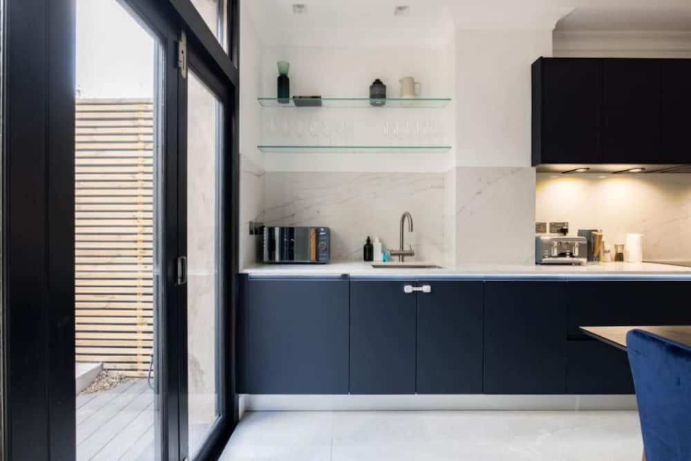 The Streatham Hill Wonder - Spacious 4bdr House With Garden and Terrace Apartment 23