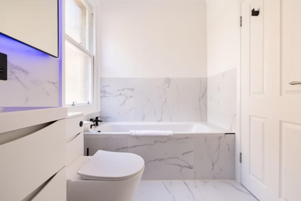 The Streatham Hill Wonder - Spacious 4bdr House With Garden and Terrace Apartment 22