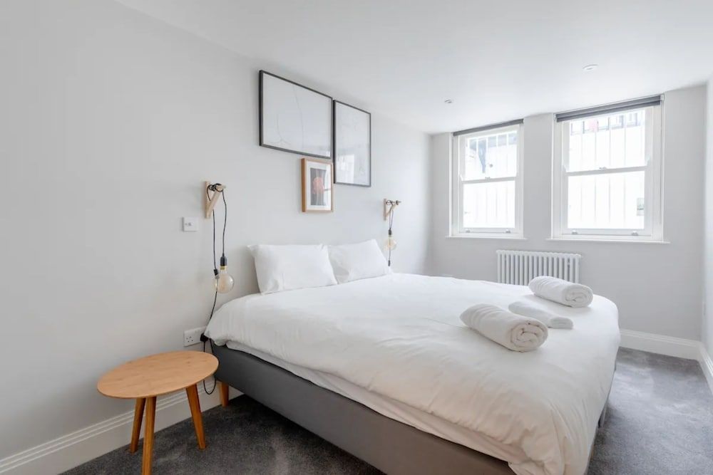 Basic Apartment, 1 King Bed with Sofa bed