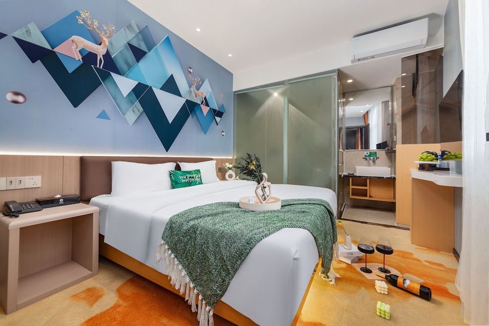 Xinghe Yuezhi·S Hotel (Guangzhou Yuexiu Park Railway Station Subway Station Baima Clothing City Flagship Store)