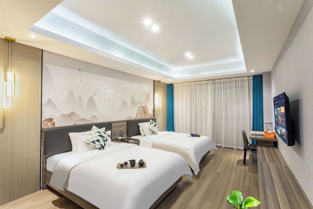Superior Double or Twin Room, 2 Double Beds, Balcony, City View