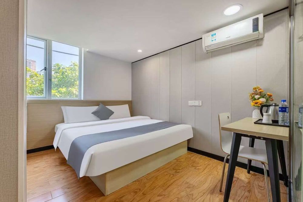 Superior Double Room, City View