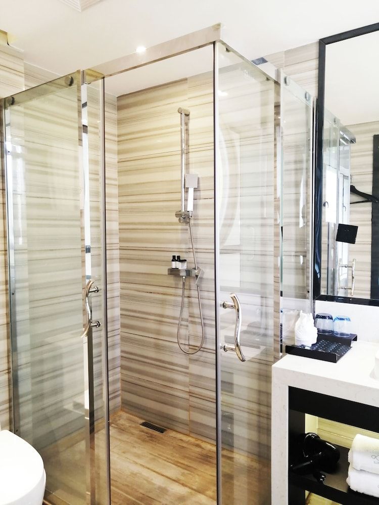 XANA LITE Hotel Shixi Metro Station Superior Double Room 6