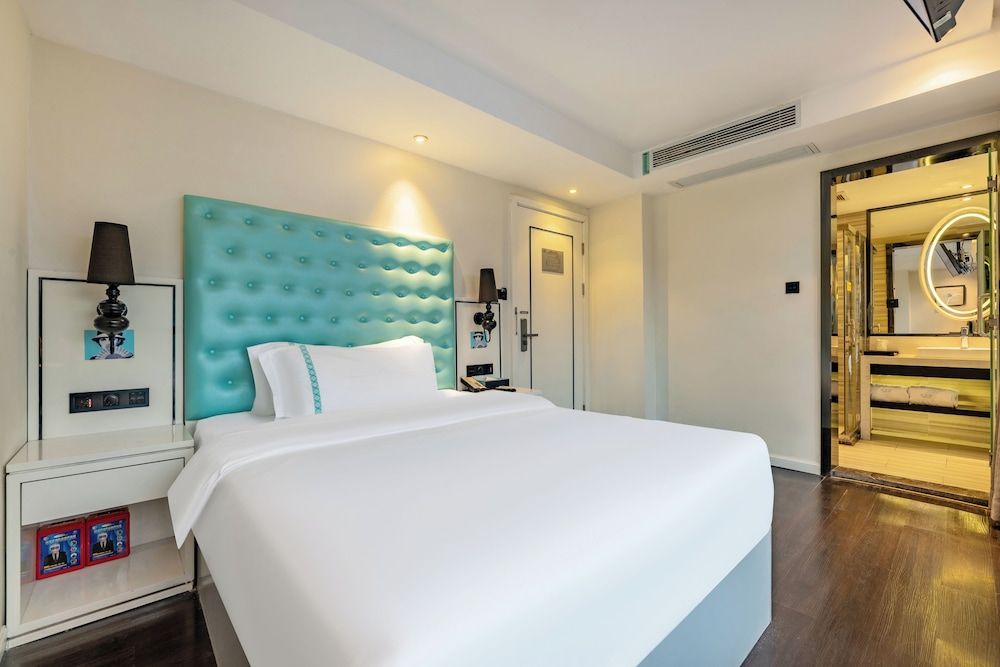 XANA LITE Hotel Shixi Metro Station Superior Double Room 3