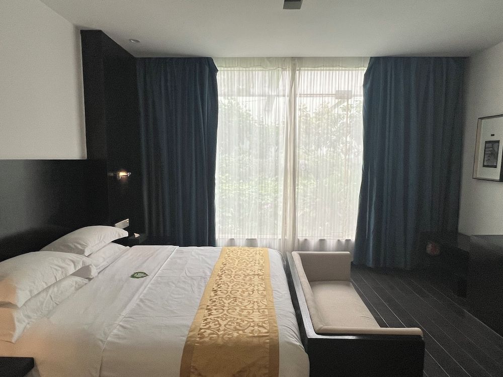 Luxury Single Room, Non Smoking, Garden View