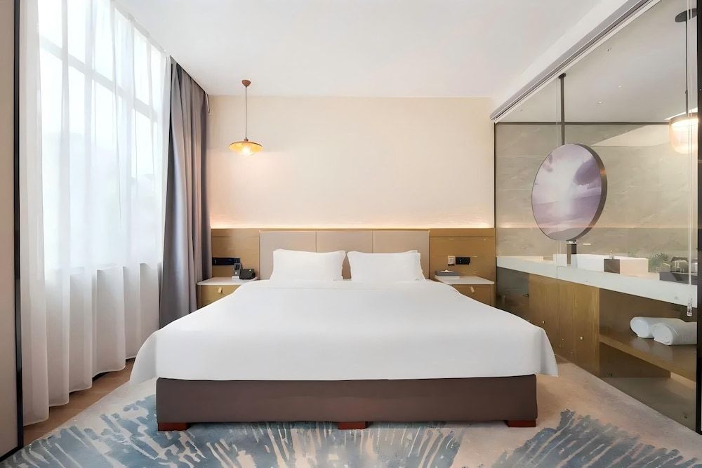 Standard Double Room, City View
