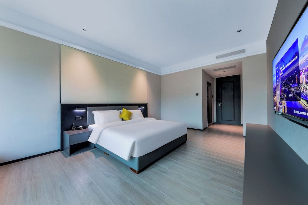 Exclusive Double Room, Pool View