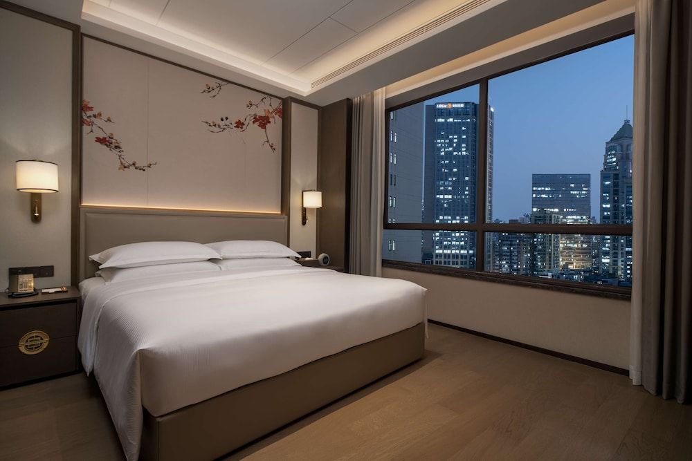 Yuexiu Hotel Guangzhou, Curio Collection by Hilton 