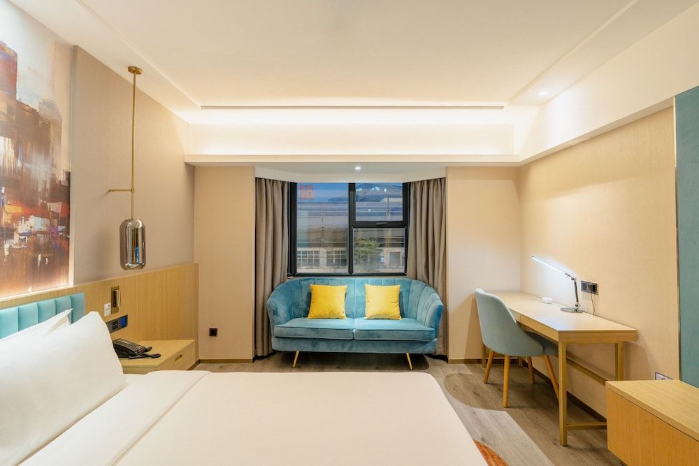 K-house Hotel Comfort Room