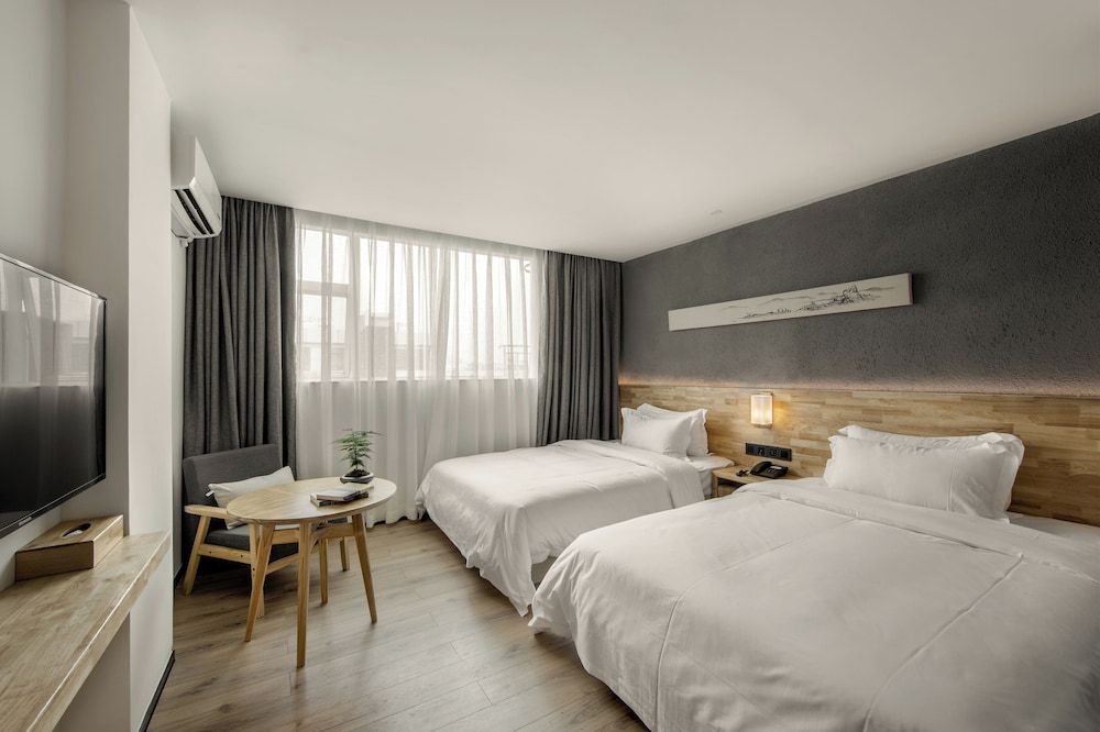 Comfort Twin Room
