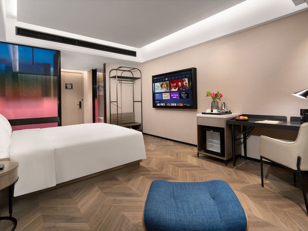 Echarm PLUS International Hotel Zhujiang New Town Wuyangcun Metro Station - Free Deliver Service to Canton Fair Complex During Canton Fair Period Superior Double Room 6