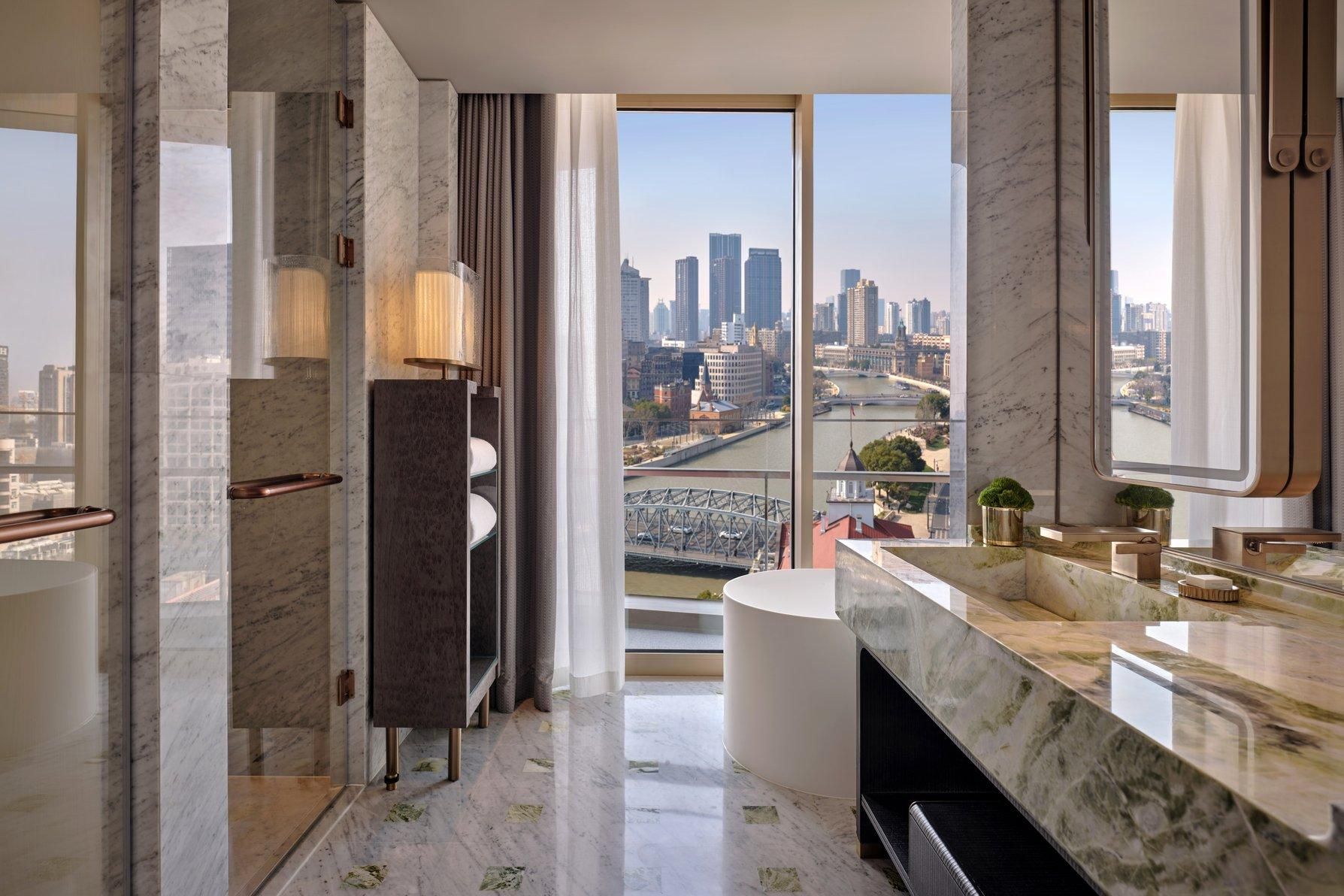 1 King Classic Garden Bridge View