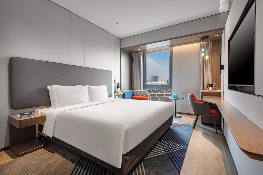 Standard Room, 1 King Bed