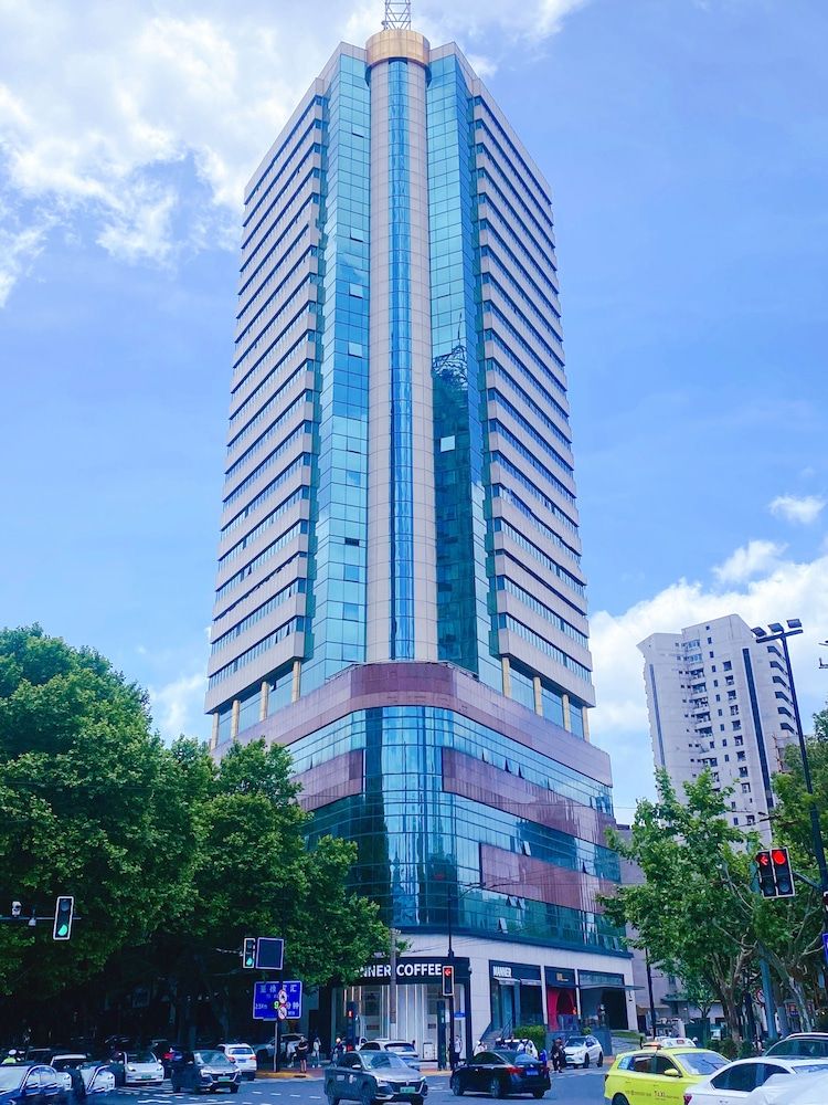 Lemon Hotel