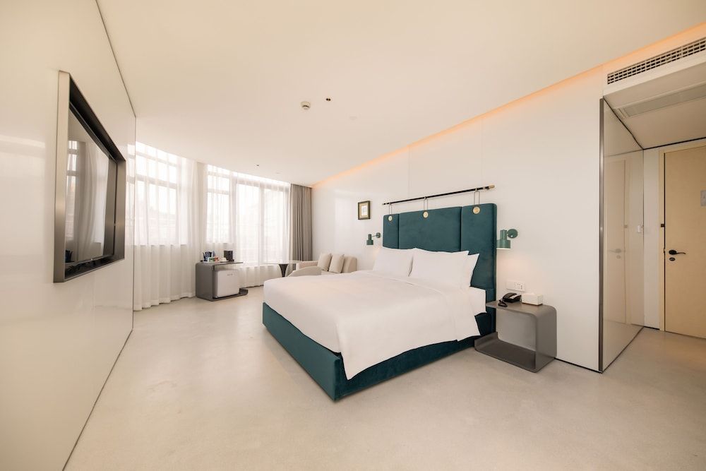 Romantic Double Room, Terrace, City View