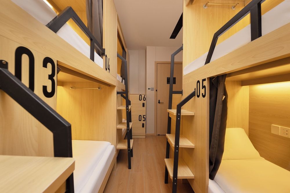 Basic Shared Dormitory, Women only