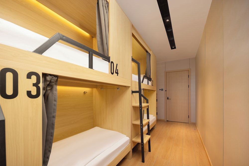 Signature Shared Dormitory, Women only