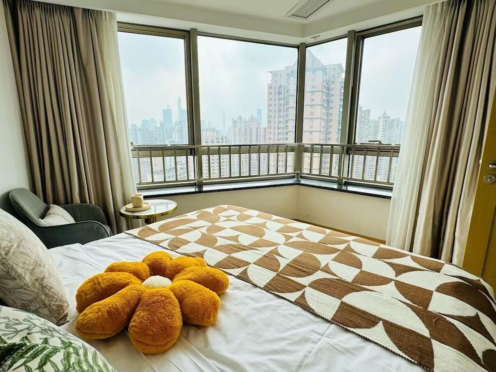 Design Apartment (2003)
