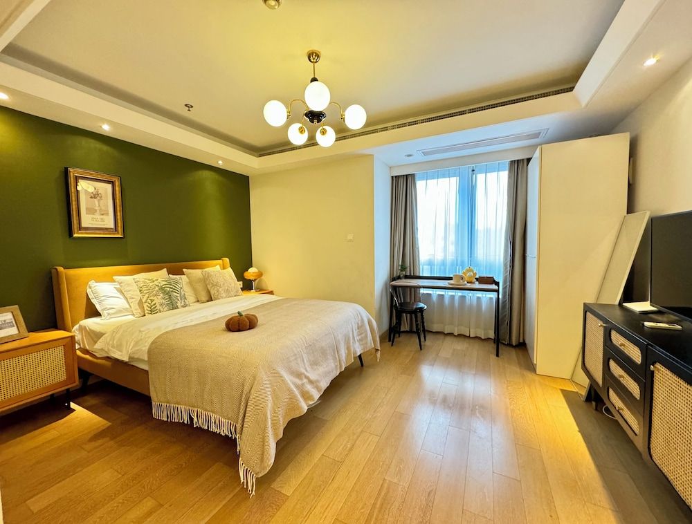 Comfort Room, Kitchenette, City View (1116)