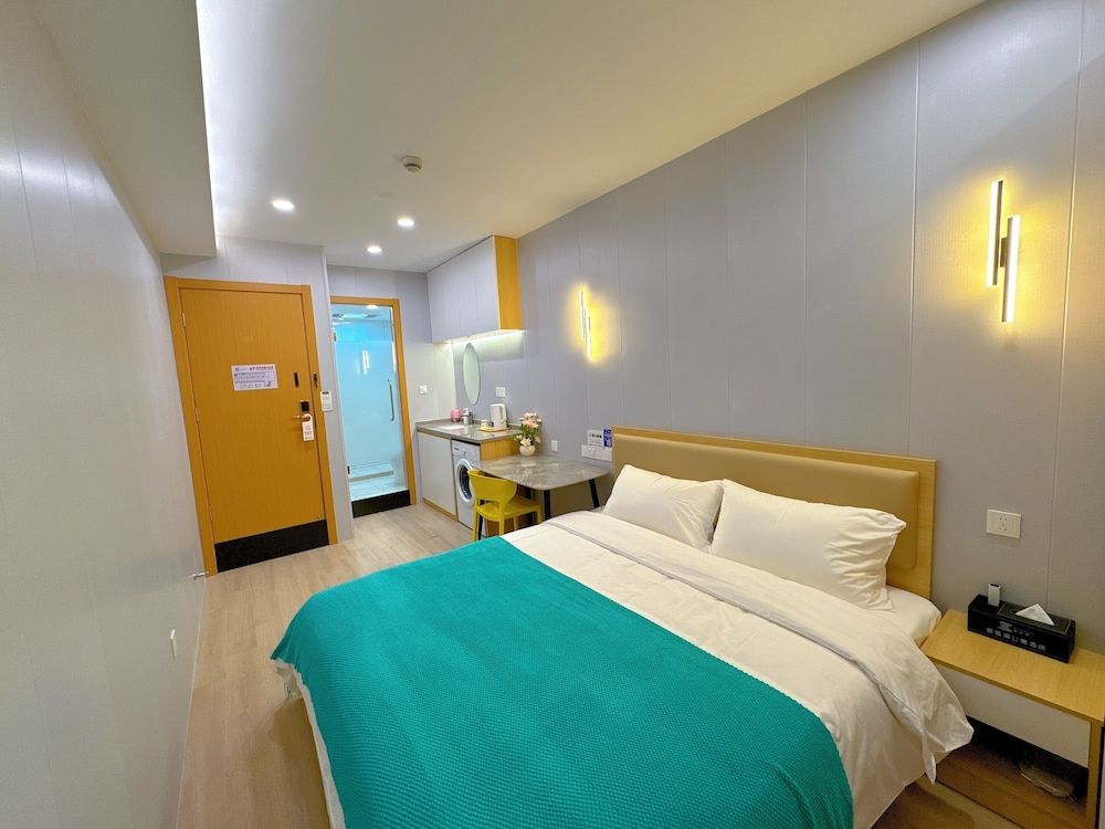 Superior Double Room, City View