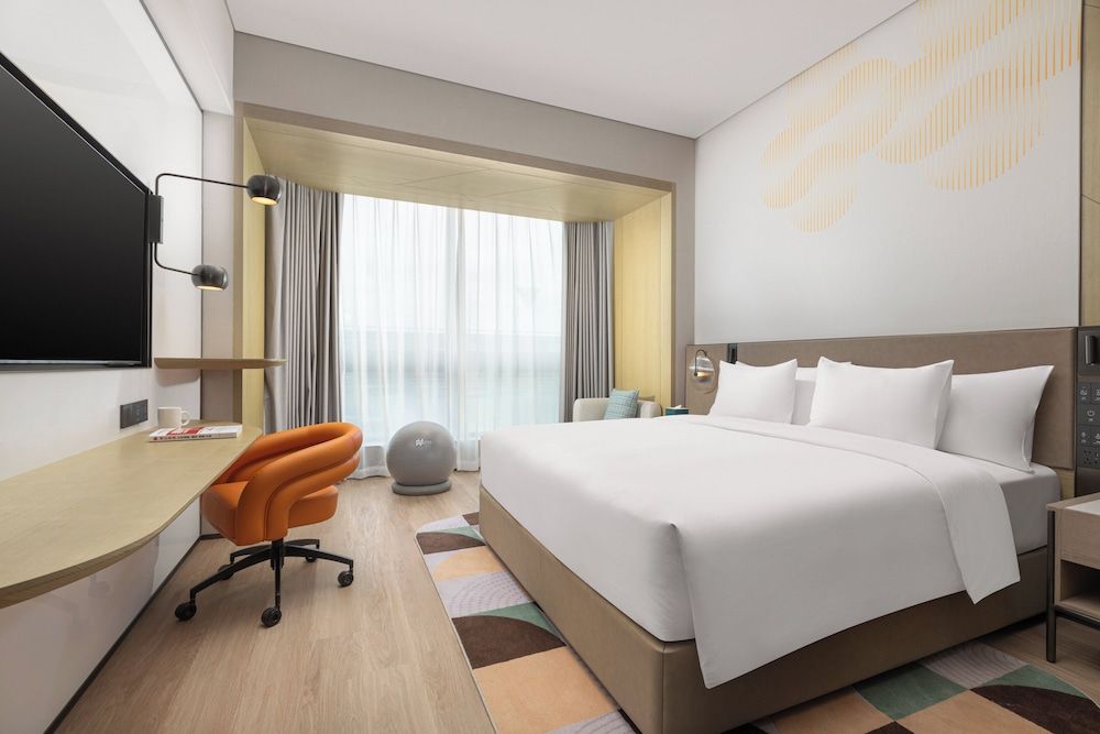 Standard Room, 1 King Bed, Garden View