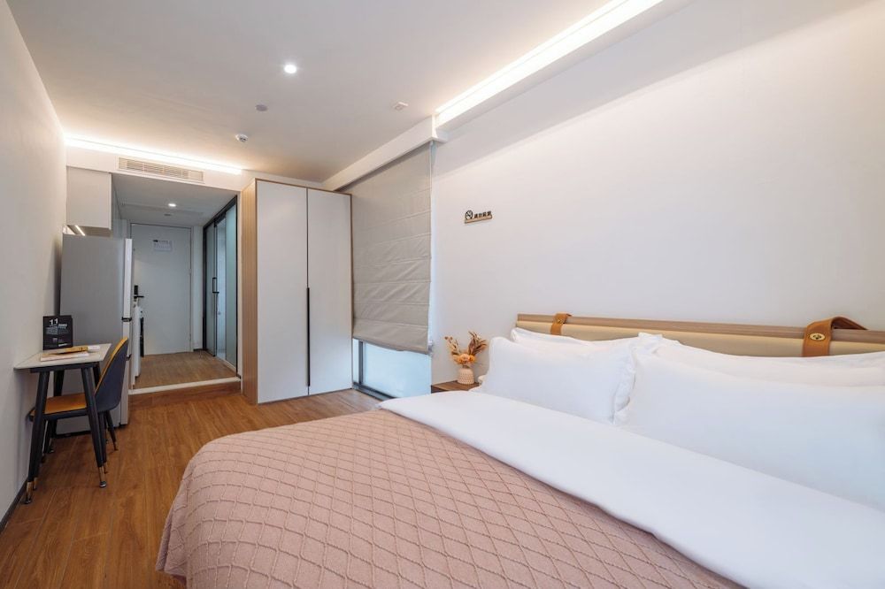 Basic Double Room