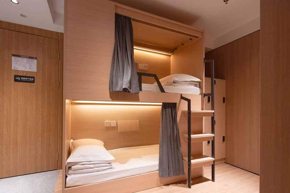 4-Bed Mixed Dormitory Room