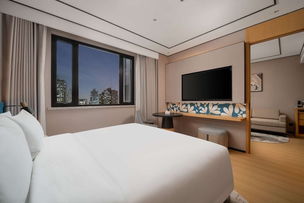 Deluxe Suite, 1 King Bed
