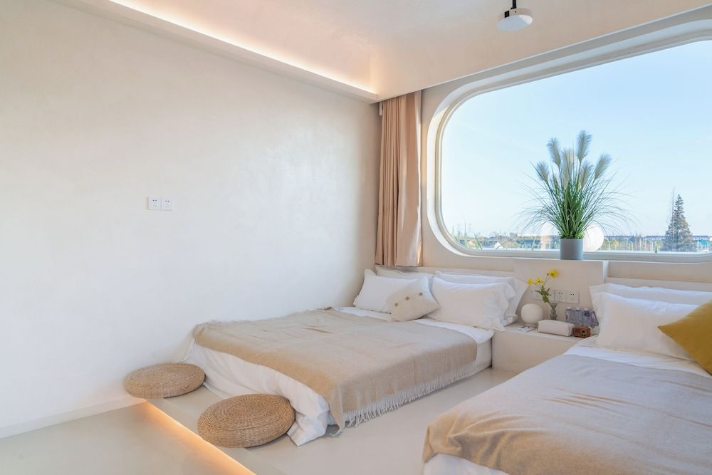 Luxury Twin Room