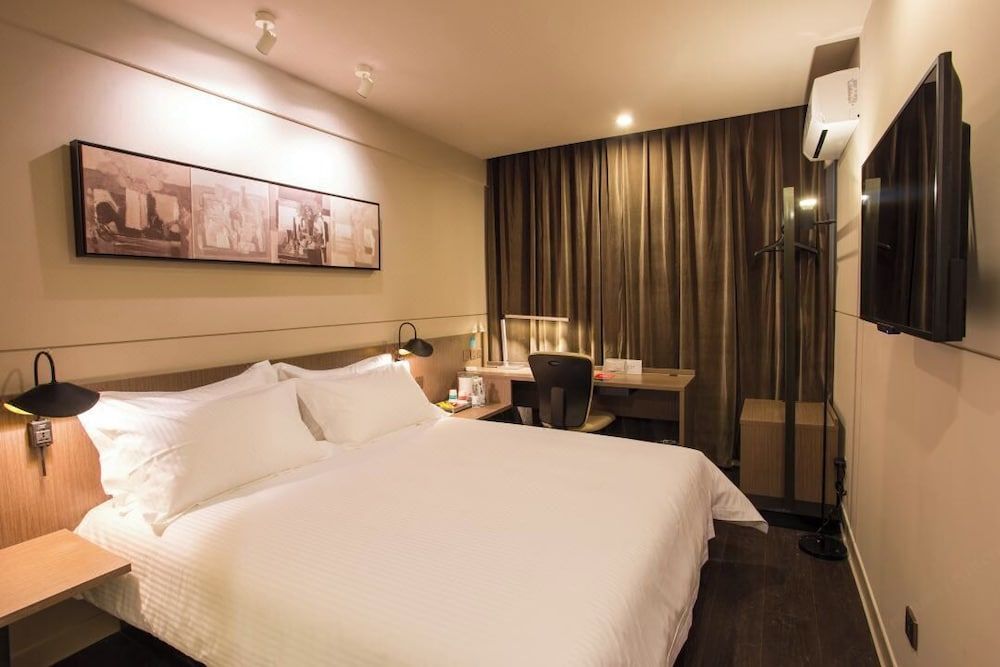 Classic Single Room