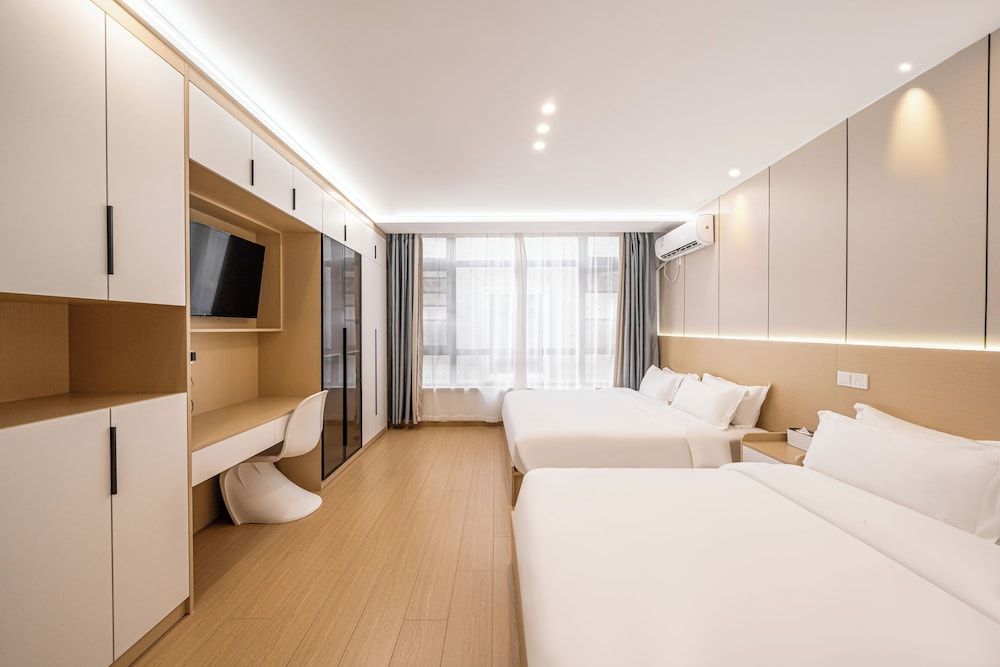 Shanghai Meihao Premium Journey Hotel (Shanghai International Tourism Resort Store) Deluxe Twin Room 2