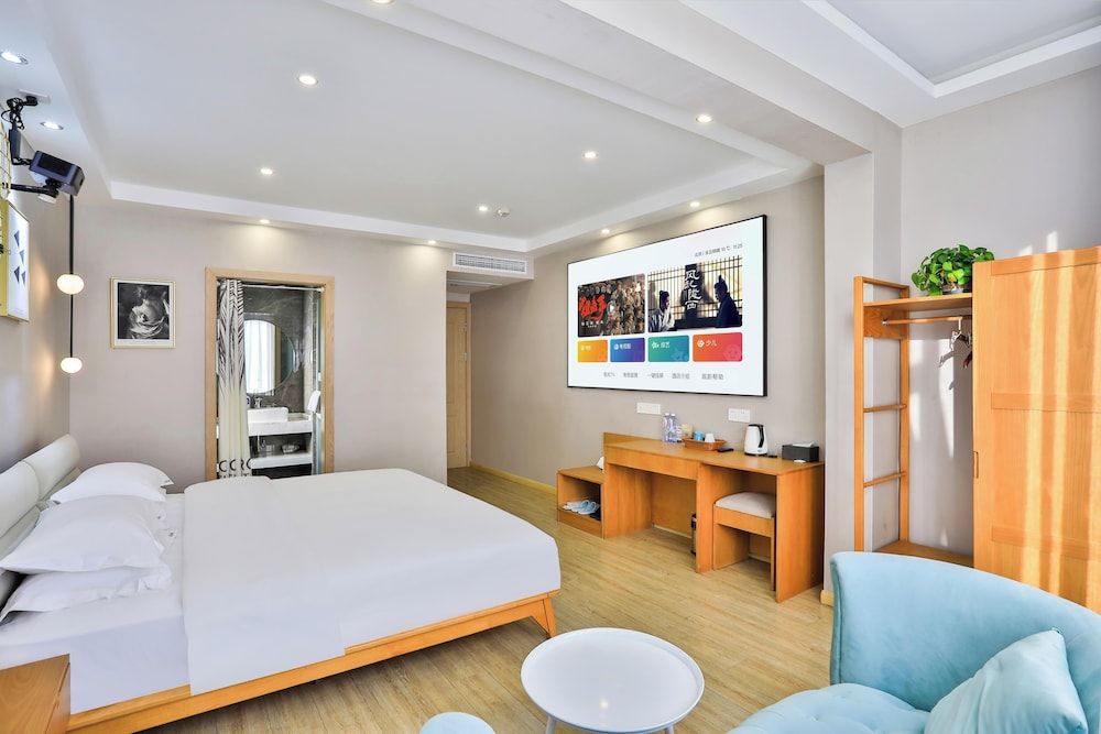 Panoramic Double Room, Garden View