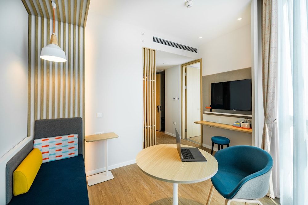 Suite, 1 King Bed