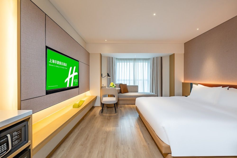 Standard Room, 1 King Bed