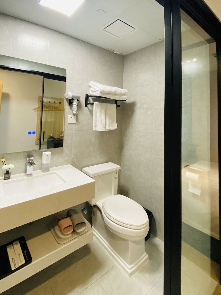 Dayin International Youth Hostel (Shanghai Nanjing East Road;People's Square;The Bund Branch) Standard King Room 5