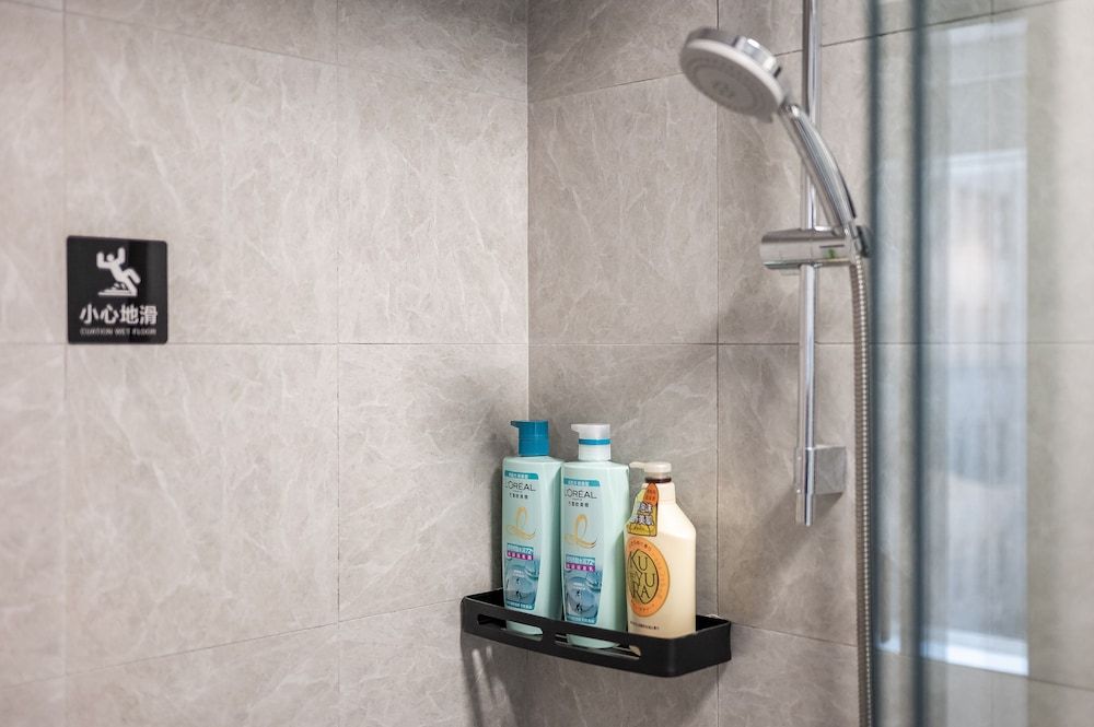 Dayin International Youth Hostel (Shanghai Nanjing East Road;People's Square;The Bund Branch) Standard King Room 8