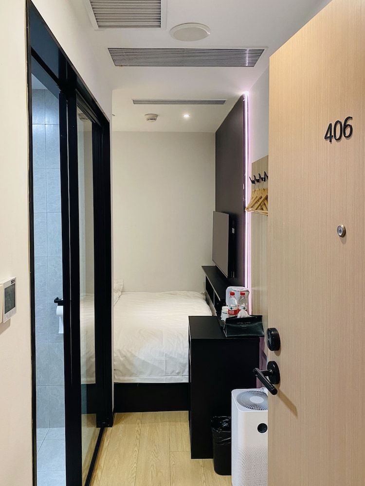 Dayin International Youth Hostel (Shanghai Nanjing East Road;People's Square;The Bund Branch) Standard King Room 9