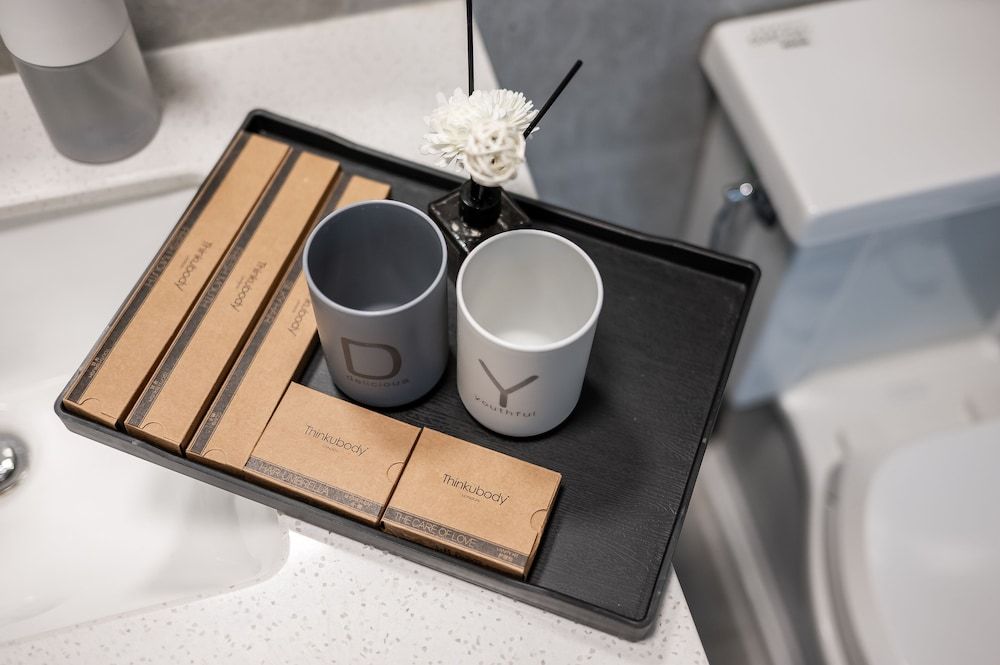 Dayin International Youth Hostel (Shanghai Nanjing East Road;People's Square;The Bund Branch) Standard King Room 13