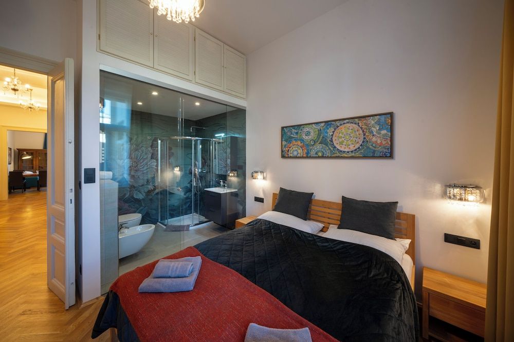 Old Town - Aparthotel 28. Října Family Apartment, City View