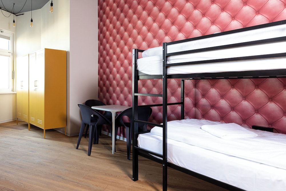 Coffee Inn Hostel Berlin Basic Room, Shared Bathroom (6 Persons - Private Room) 2